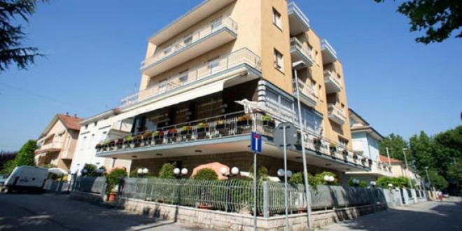 Hotel Luca Rimini Exterior photo