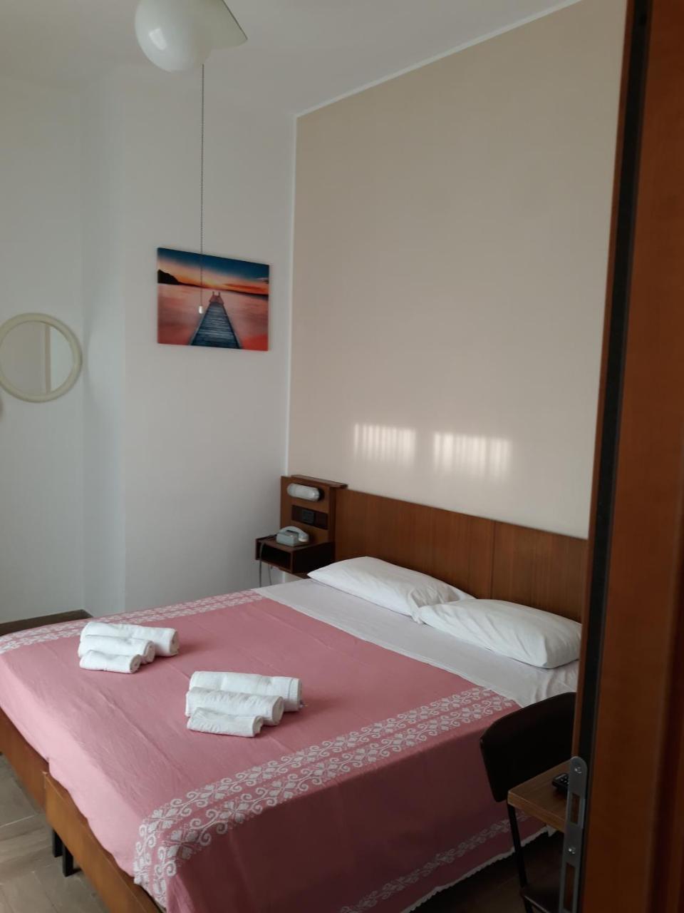 Hotel Luca Rimini Exterior photo